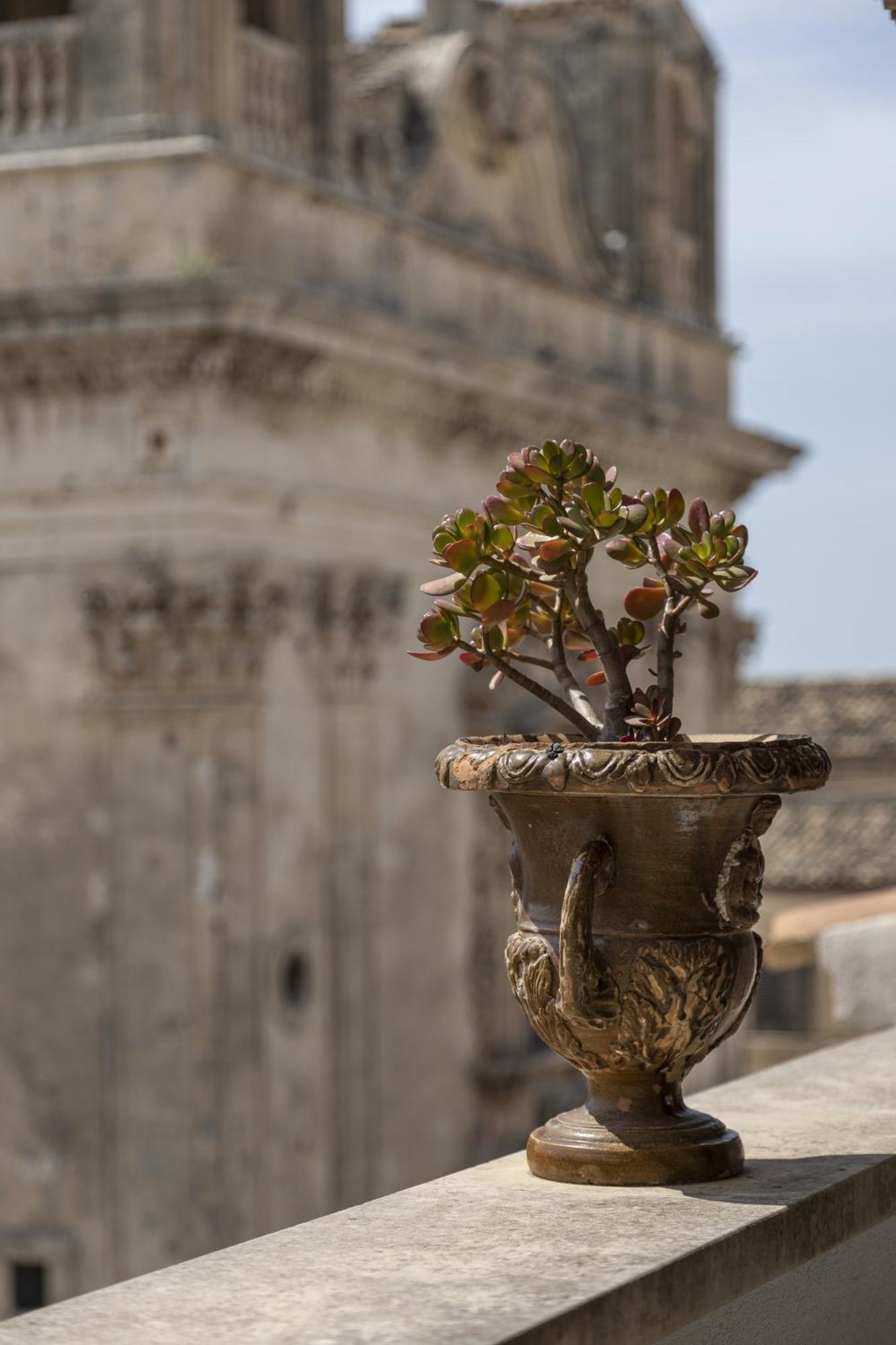B&B Vicere Speciale Noto Exteriör bild